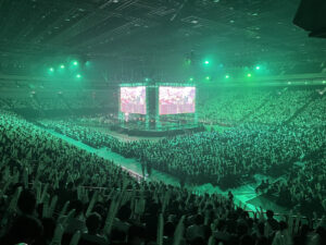 【画像】eスポーツの大会、普通のスポーツより盛り上がるwwwwwwww