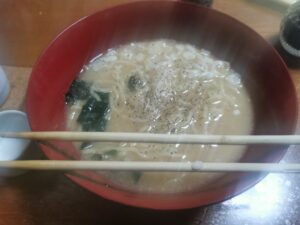 生活保護の人間の食生活を報告せよ