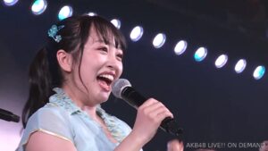 【画像】向井地美音が激太りしていた時の肉体wwwwwwwwww