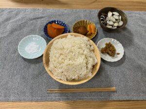 【画像】昭和の食事があまりにもひどい…令和に生まれて良かった…