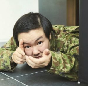 ２０代の知人女性に睡眠導入剤入りミルクティー、性的暴行の区職員を逮捕