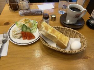 【朗報】今からコメダ珈琲で朝食wwww