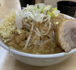 【悲報】ラーメン「煮卵、お前もう丼おりろ」煮卵「え？」